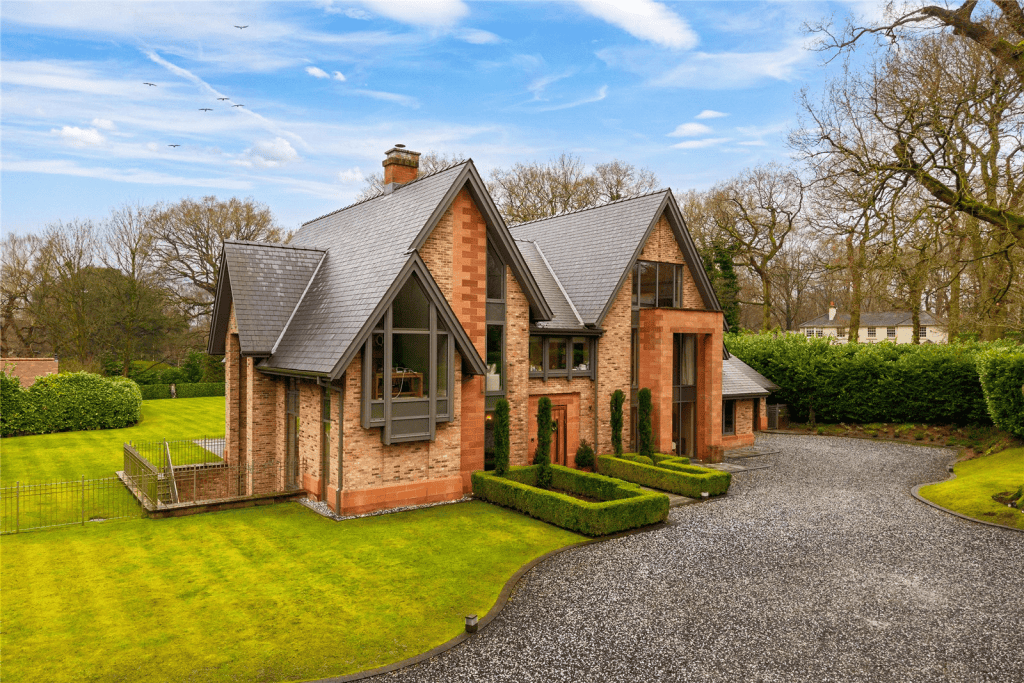 Little Acre: Contemporary Luxury in a Prime Location