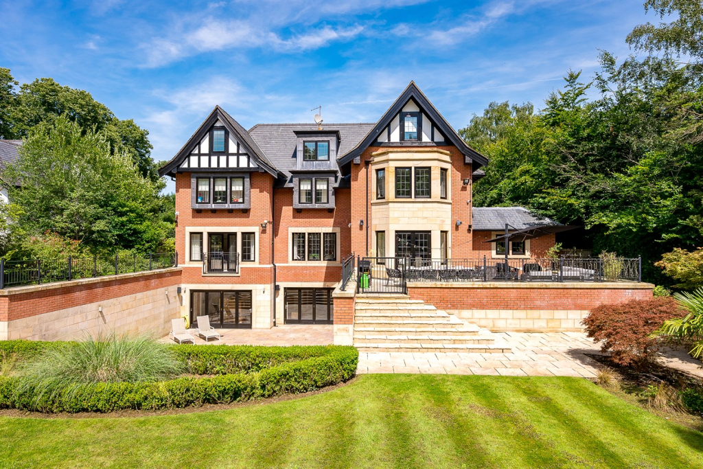 Architectural Artistry - Springwood, Hale